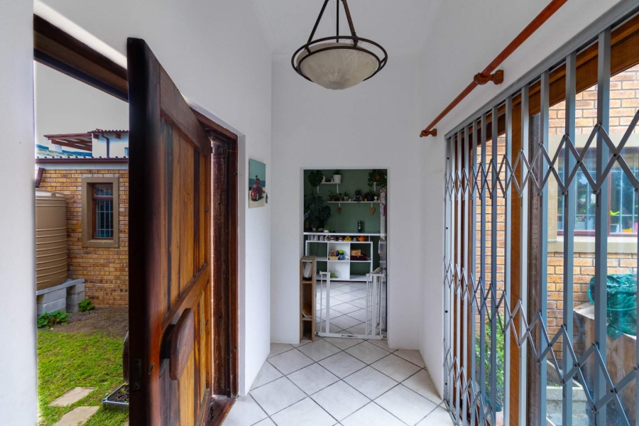 4 Bedroom Property for Sale in Sandbaai Western Cape